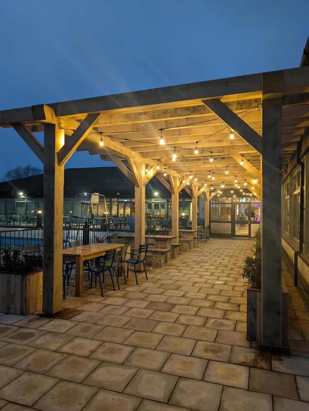 Lake Escape - Hoburne Cotswolds 사우스 체르니 외부 사진